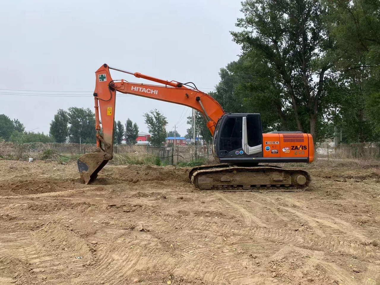 HITACHI ZX210-3G - Pásové rýpadlo: obrázek 2 HITACHI ZX210-3G - Pásové rýpadlo: obrázek 2