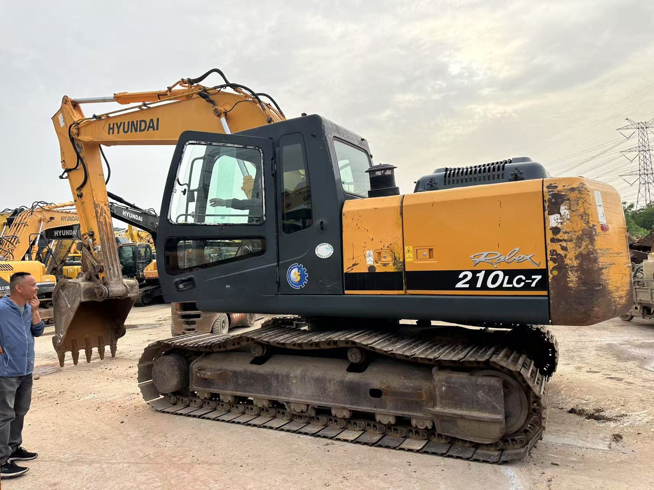 HYUNDAI R210LC-7 - Pásové rýpadlo: obrázek 4 HYUNDAI R210LC-7 - Pásové rýpadlo: obrázek 4