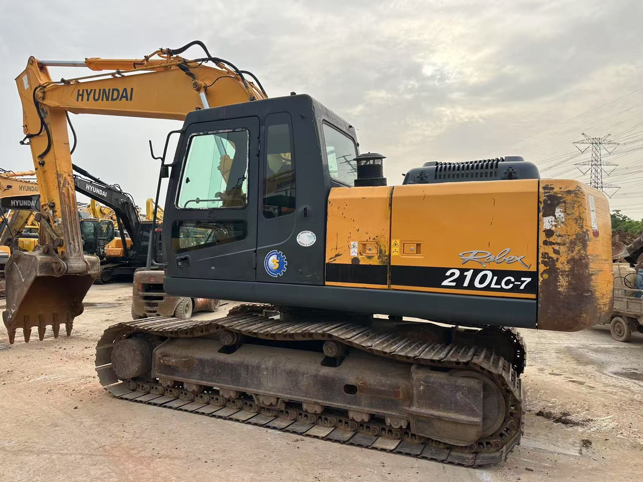 HYUNDAI R210LC-7 - Pásové rýpadlo: obrázek 5 HYUNDAI R210LC-7 - Pásové rýpadlo: obrázek 5