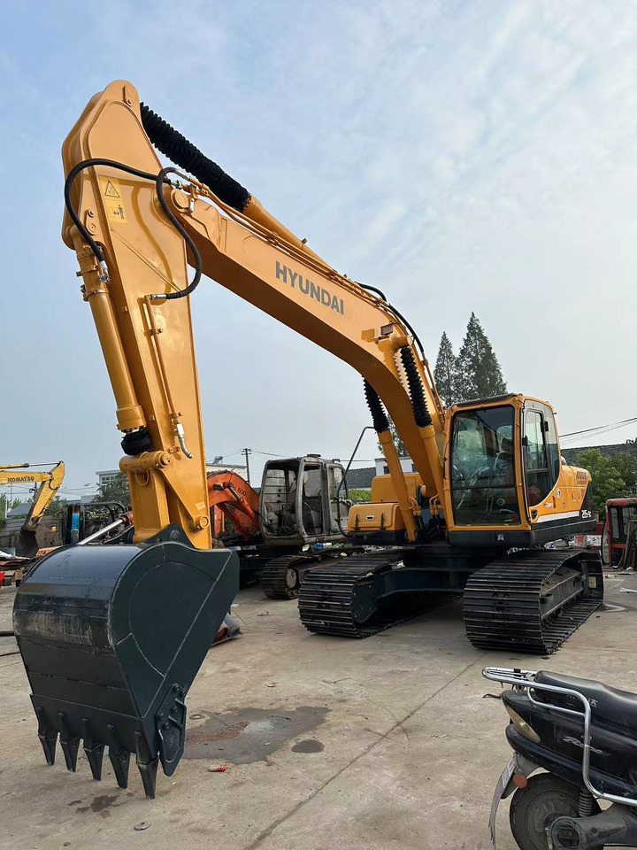 Pásové rýpadlo HYUNDAI R215-9C: obrázek 6
