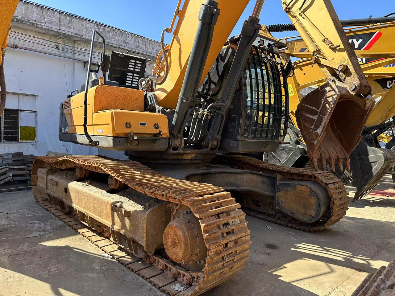 HYUNDAI R520LVS - Pásové rýpadlo: obrázek 3 HYUNDAI R520LVS - Pásové rýpadlo: obrázek 3