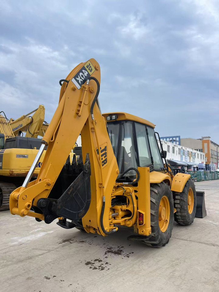 JCB 4CX - Rýpadlo-nakladač: obrázek 3 JCB 4CX - Rýpadlo-nakladač: obrázek 3