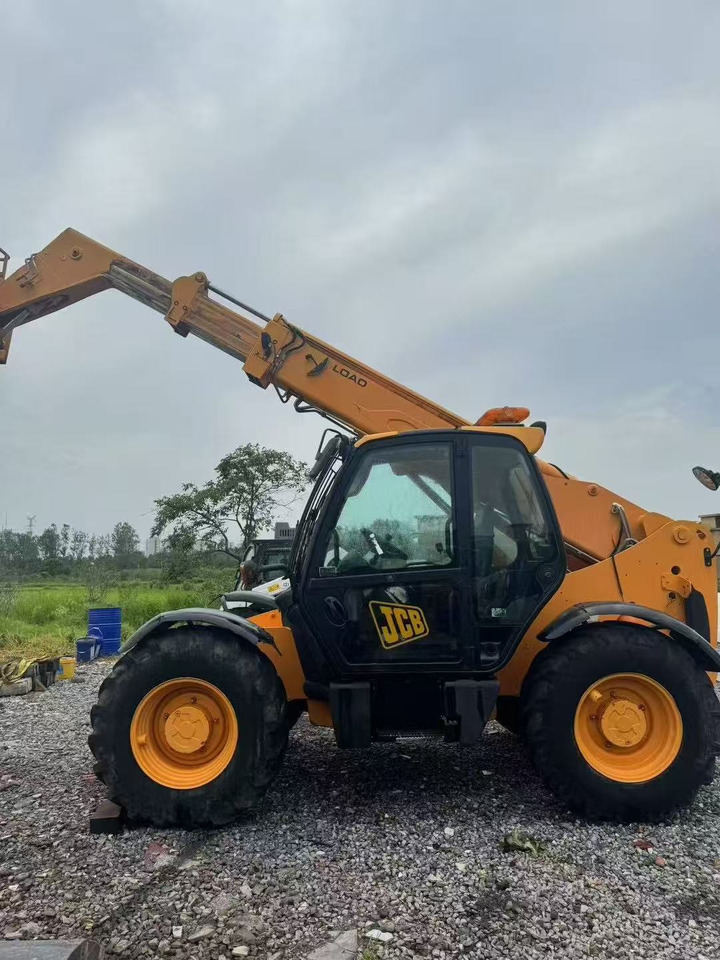 JCB 535 - Teleskopický manipulátor: obrázek 3 JCB 535 - Teleskopický manipulátor: obrázek 3