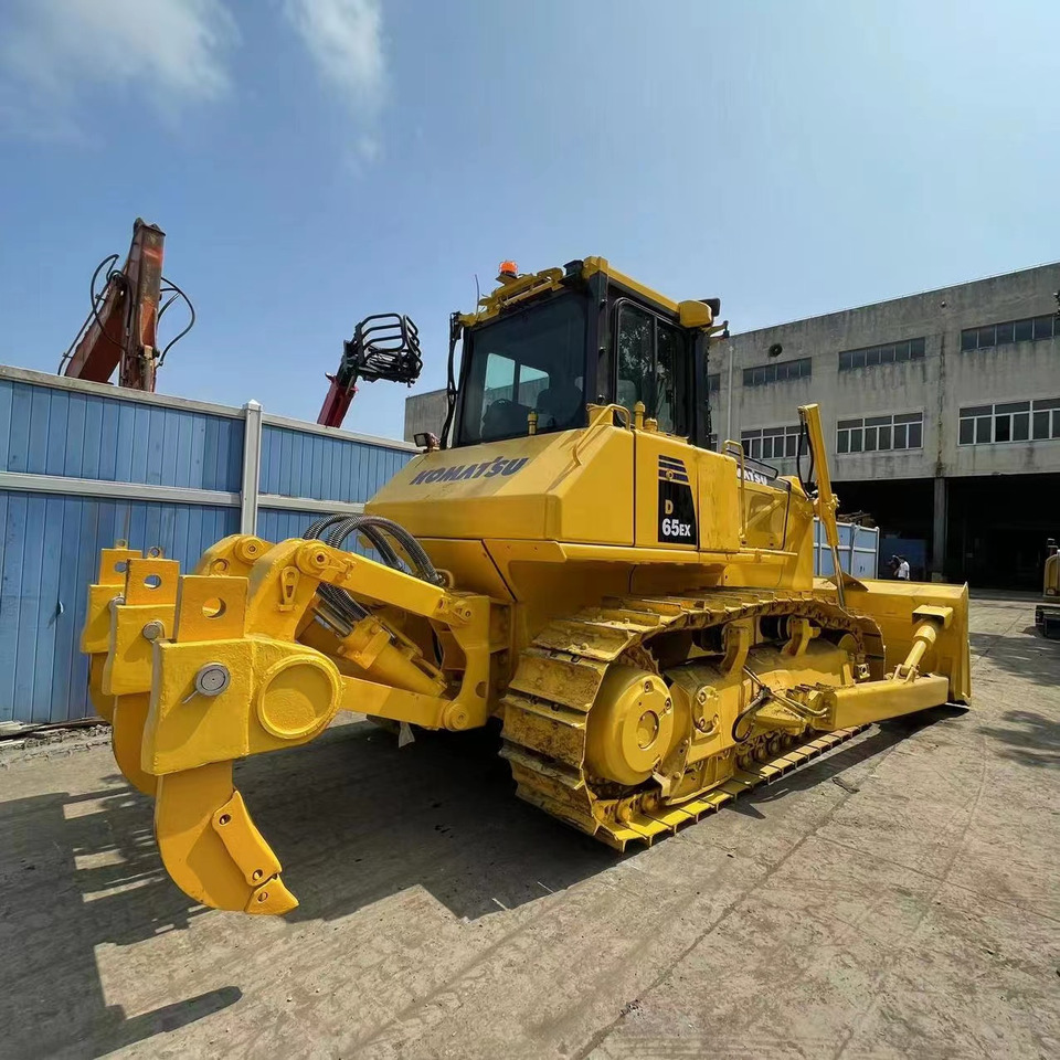 KOMATSU D65EX - Buldozer: obrázek 2 KOMATSU D65EX - Buldozer: obrázek 2