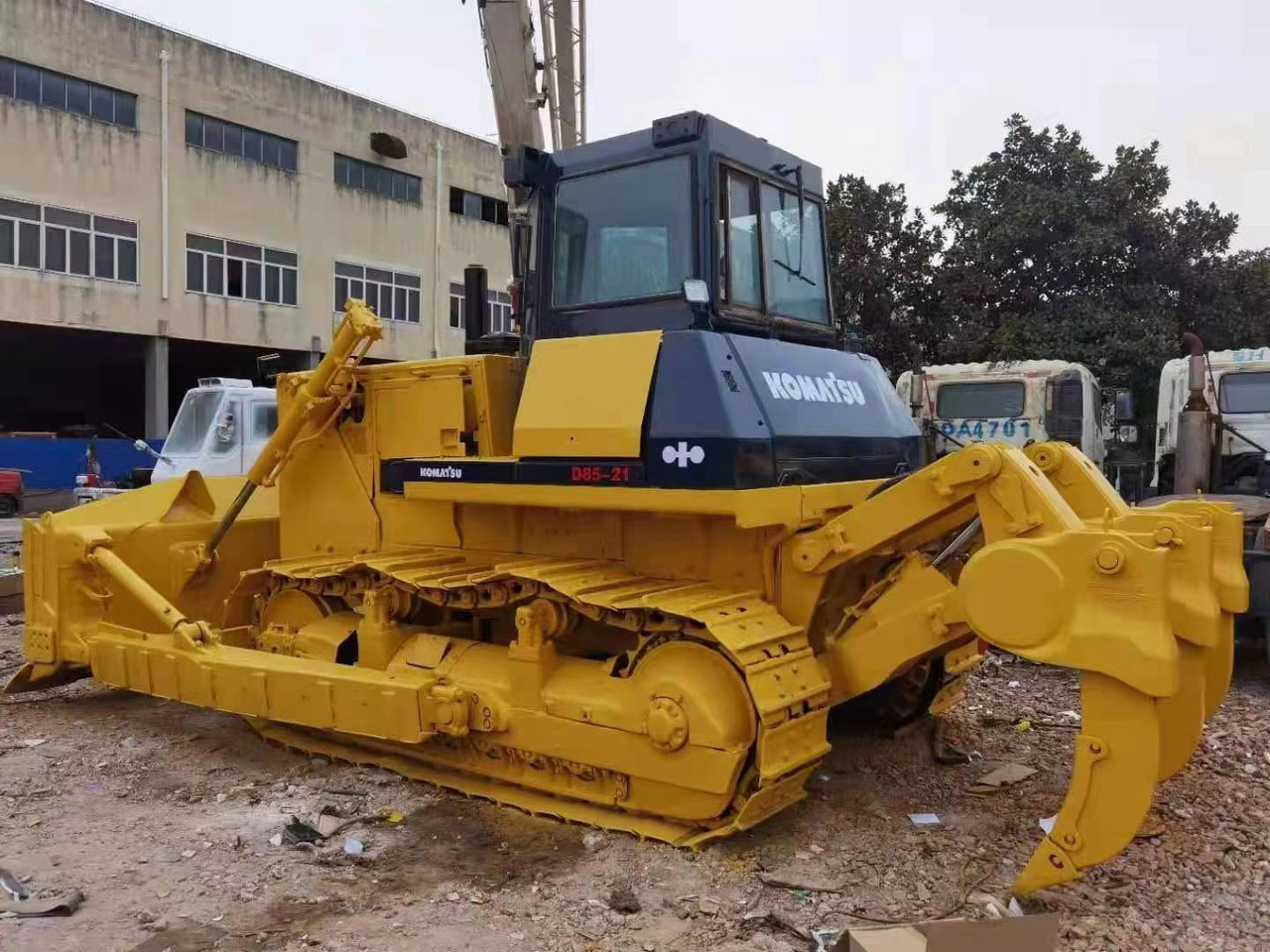 KOMATSU D85-21 - Buldozer: obrázek 1 KOMATSU D85-21 - Buldozer: obrázek 1