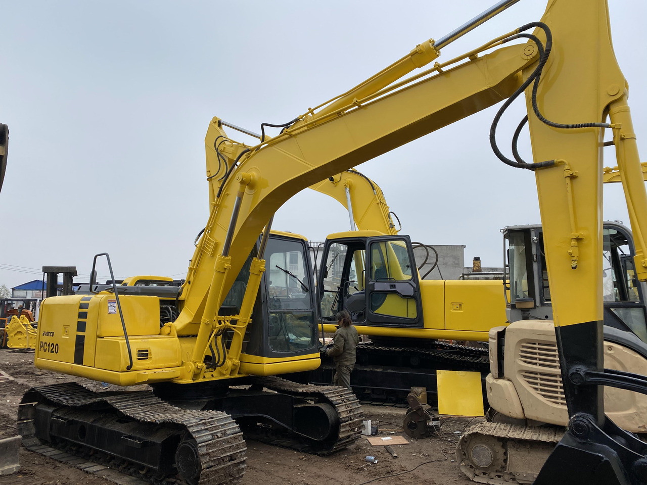 KOMATSU PC120-6 - Pásové rýpadlo: obrázek 1 KOMATSU PC120-6 - Pásové rýpadlo: obrázek 1