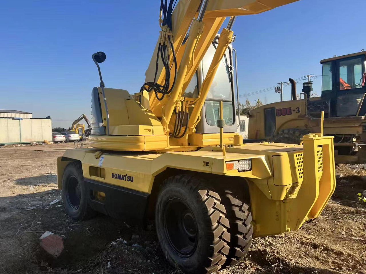 KOMATSU PC128US - Kolesové rýpadlo: obrázek 3 KOMATSU PC128US - Kolesové rýpadlo: obrázek 3