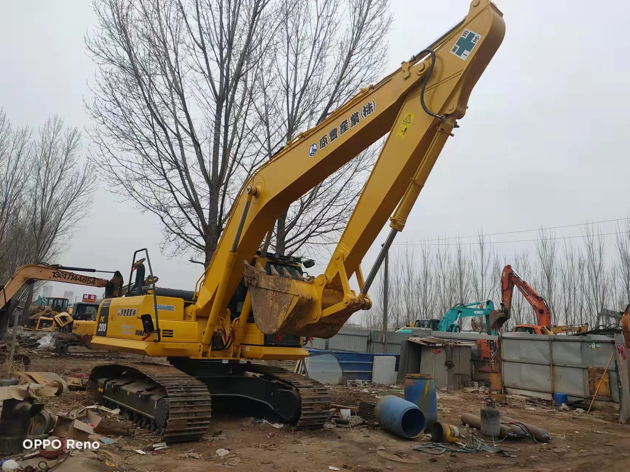 KOMATSU PC200-8 - Kolesové rýpadlo: obrázek 3 KOMATSU PC200-8 - Kolesové rýpadlo: obrázek 3