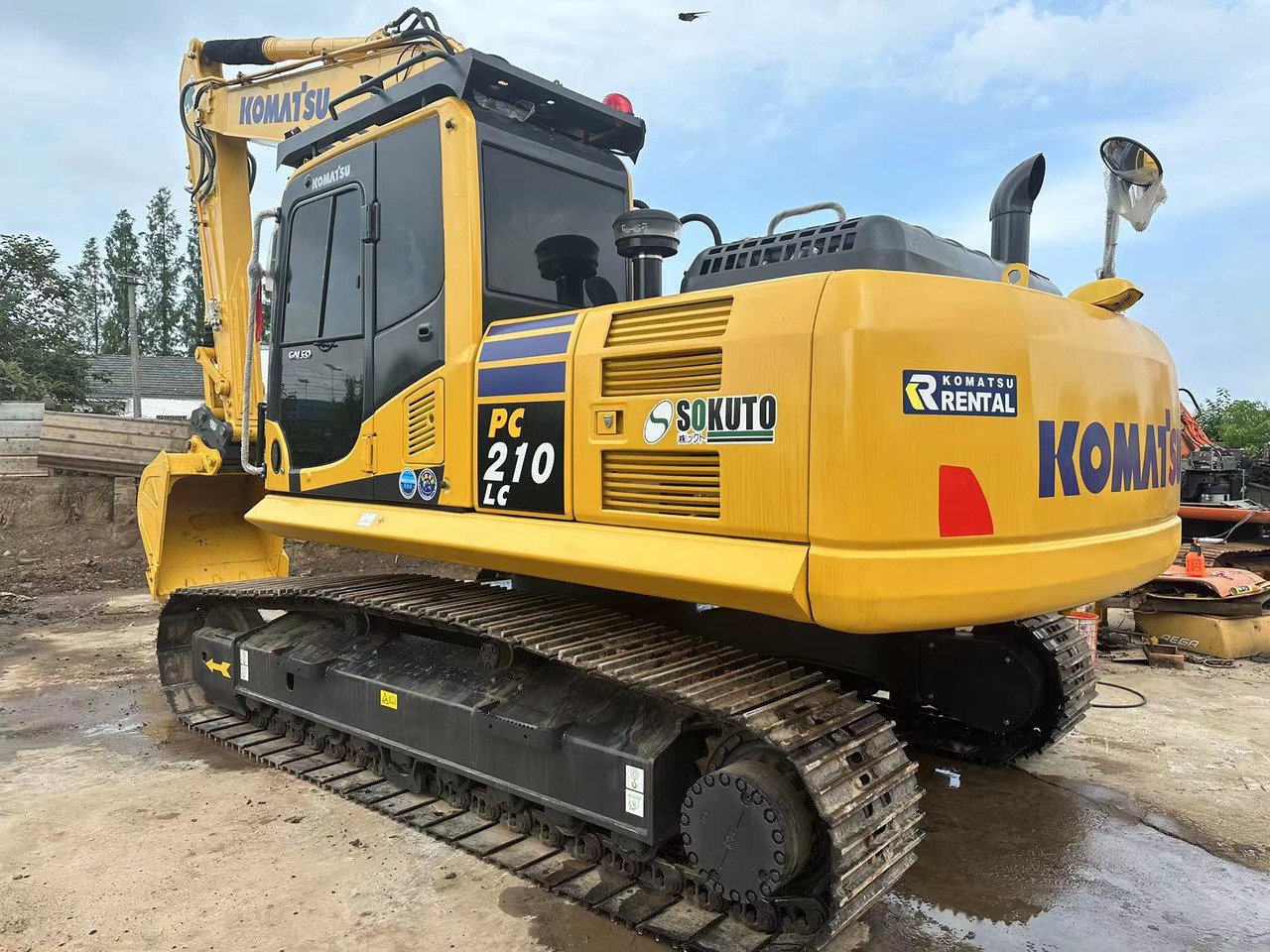 KOMATSU PC210-8 - Pásové rýpadlo: obrázek 1 KOMATSU PC210-8 - Pásové rýpadlo: obrázek 1