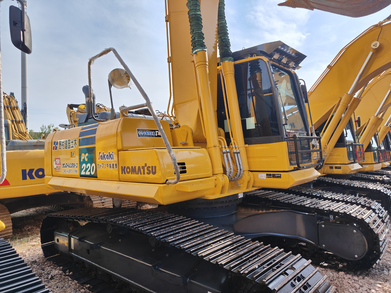KOMATSU PC220-8 - Pásové rýpadlo: obrázek 2 KOMATSU PC220-8 - Pásové rýpadlo: obrázek 2