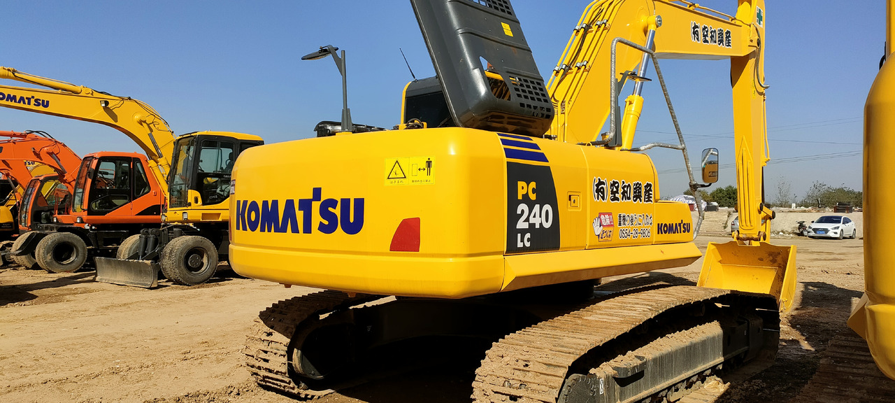 KOMATSU PC240-8 - Pásové rýpadlo: obrázek 5 KOMATSU PC240-8 - Pásové rýpadlo: obrázek 5