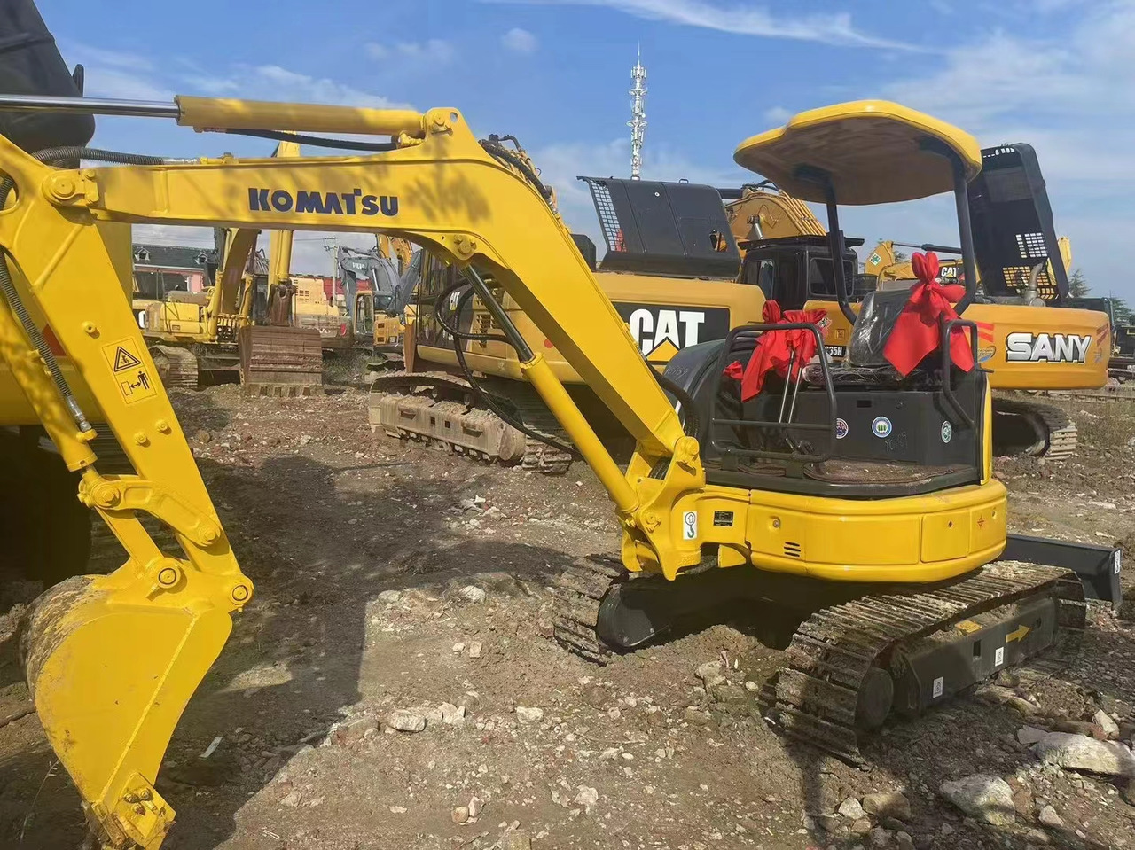 KOMATSU PC35 - Pásové rýpadlo: obrázek 5 KOMATSU PC35 - Pásové rýpadlo: obrázek 5