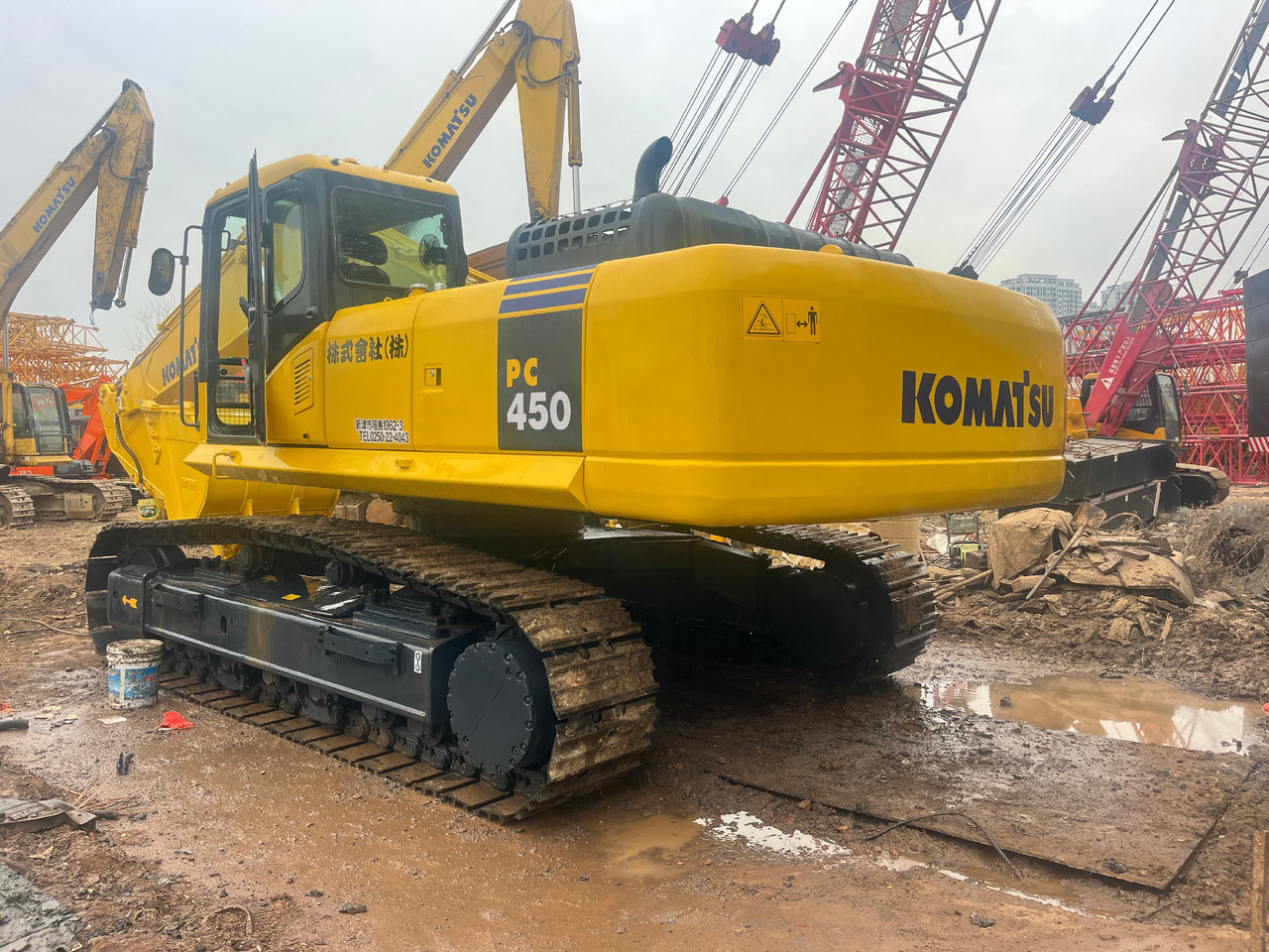 KOMATSU PC450-7 - Pásové rýpadlo: obrázek 4 KOMATSU PC450-7 - Pásové rýpadlo: obrázek 4