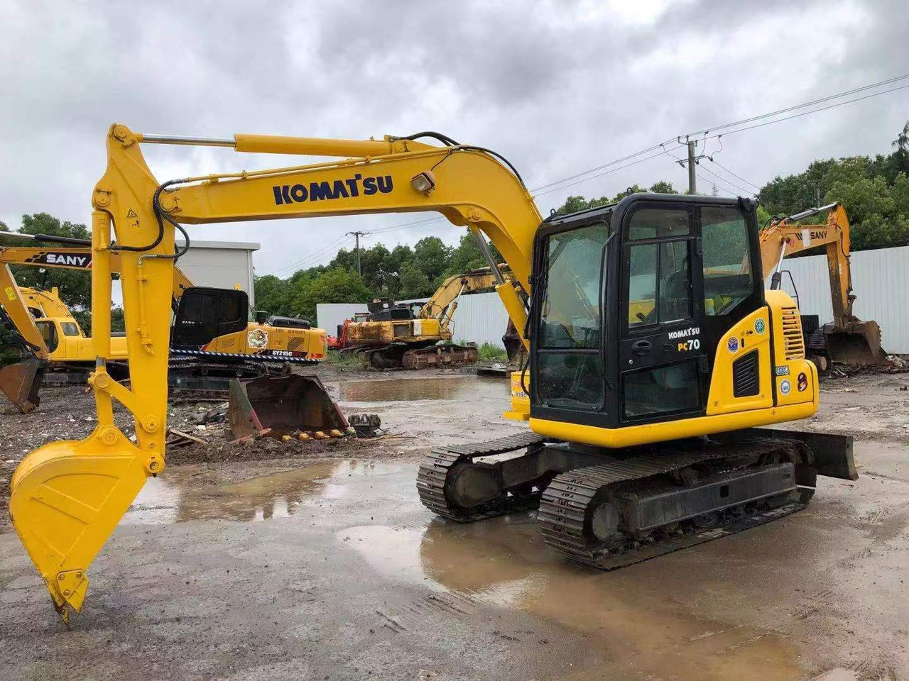KOMATSU PC70-8 - Pásové rýpadlo: obrázek 1 KOMATSU PC70-8 - Pásové rýpadlo: obrázek 1