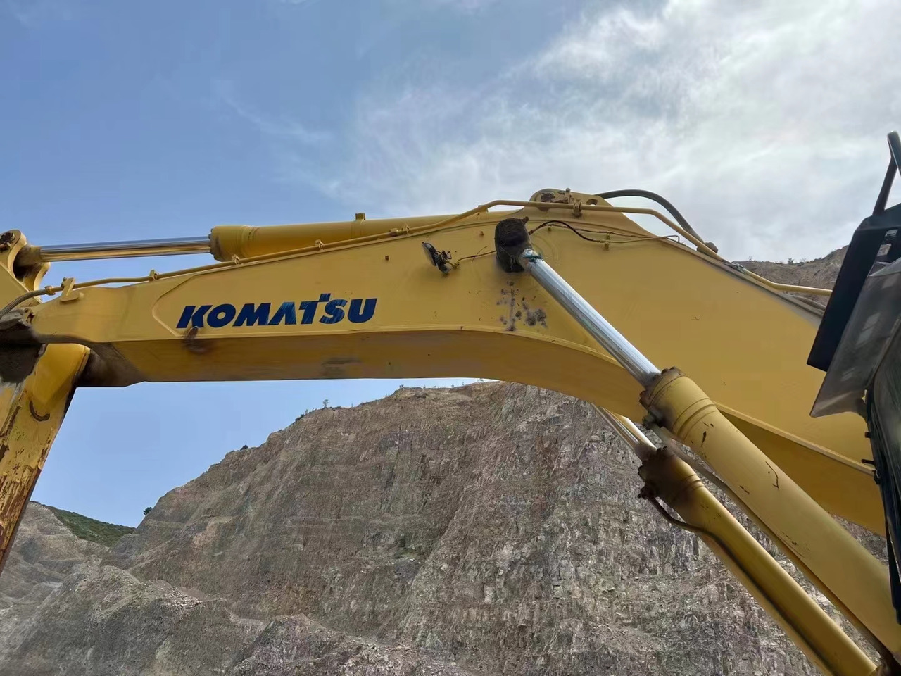 KOMATSU PC700 - Pásové rýpadlo: obrázek 5 KOMATSU PC700 - Pásové rýpadlo: obrázek 5