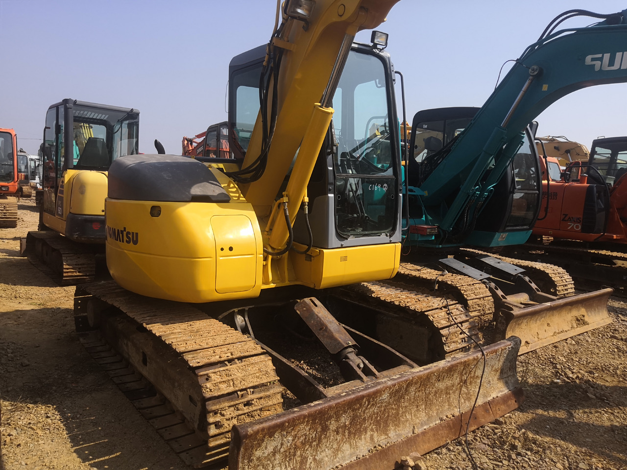 KOMATSU PC78US - Mini rýpadlo: obrázek 3 KOMATSU PC78US - Mini rýpadlo: obrázek 3