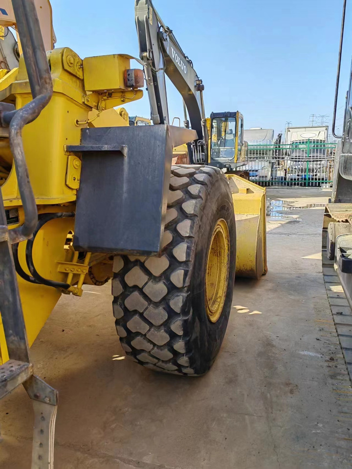 KOMATSU WA320-3 - Kolový nakladač: obrázek 5 KOMATSU WA320-3 - Kolový nakladač: obrázek 5