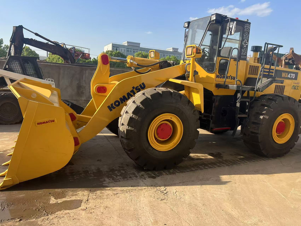 KOMATSU WA470-3 - Kolový nakladač: obrázek 1 KOMATSU WA470-3 - Kolový nakladač: obrázek 1