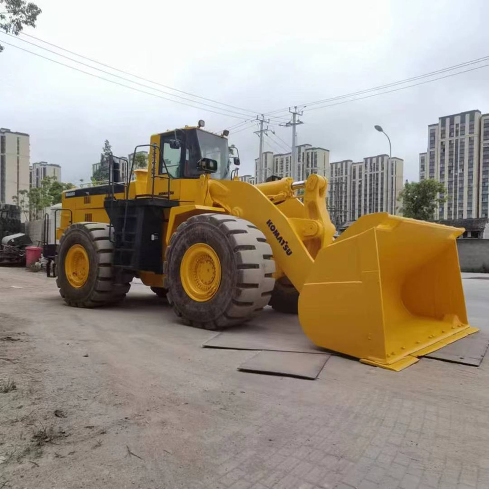 KOMATSU WA600-3 - Kolový nakladač: obrázek 1 KOMATSU WA600-3 - Kolový nakladač: obrázek 1