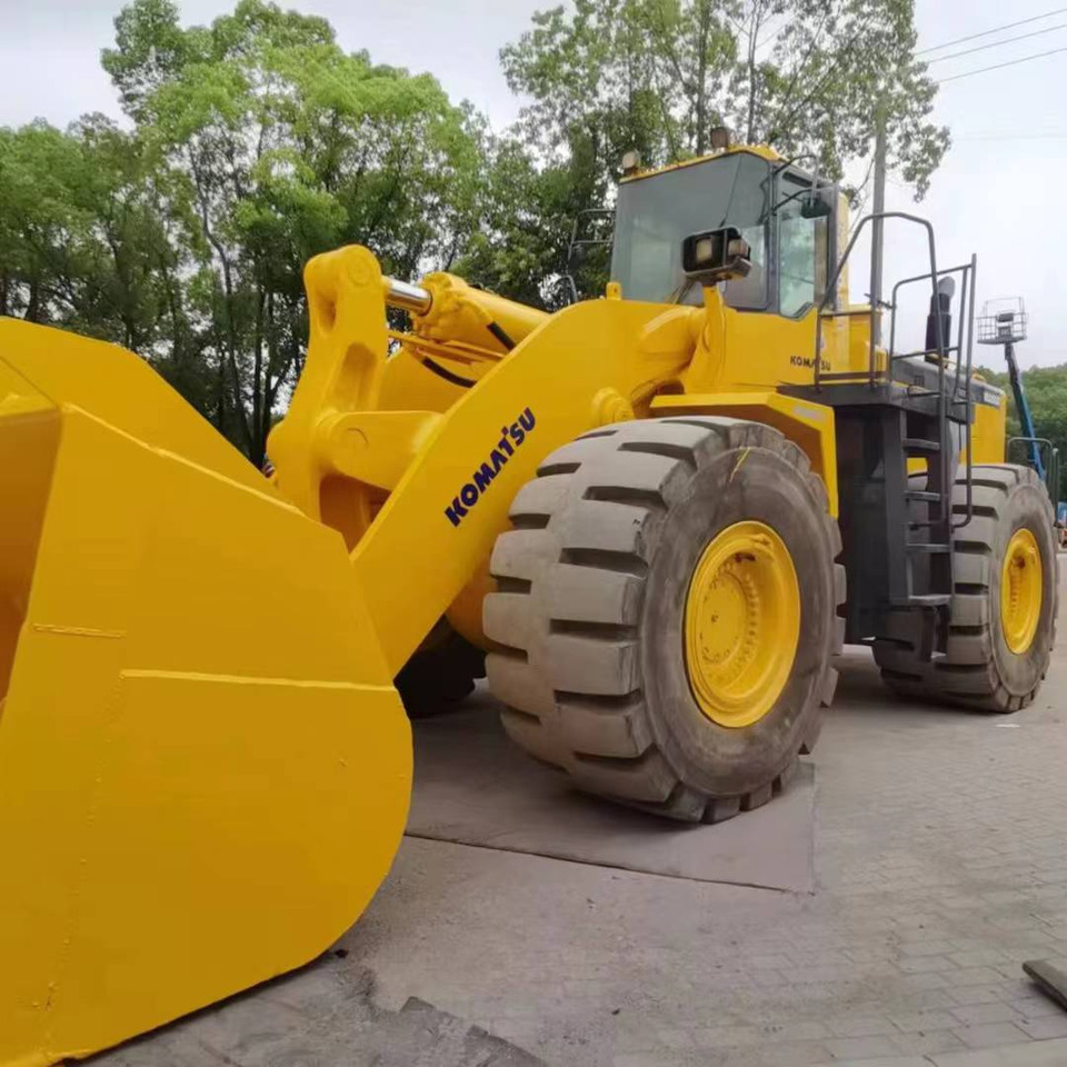 KOMATSU WA600-3 - Kolový nakladač: obrázek 2 KOMATSU WA600-3 - Kolový nakladač: obrázek 2
