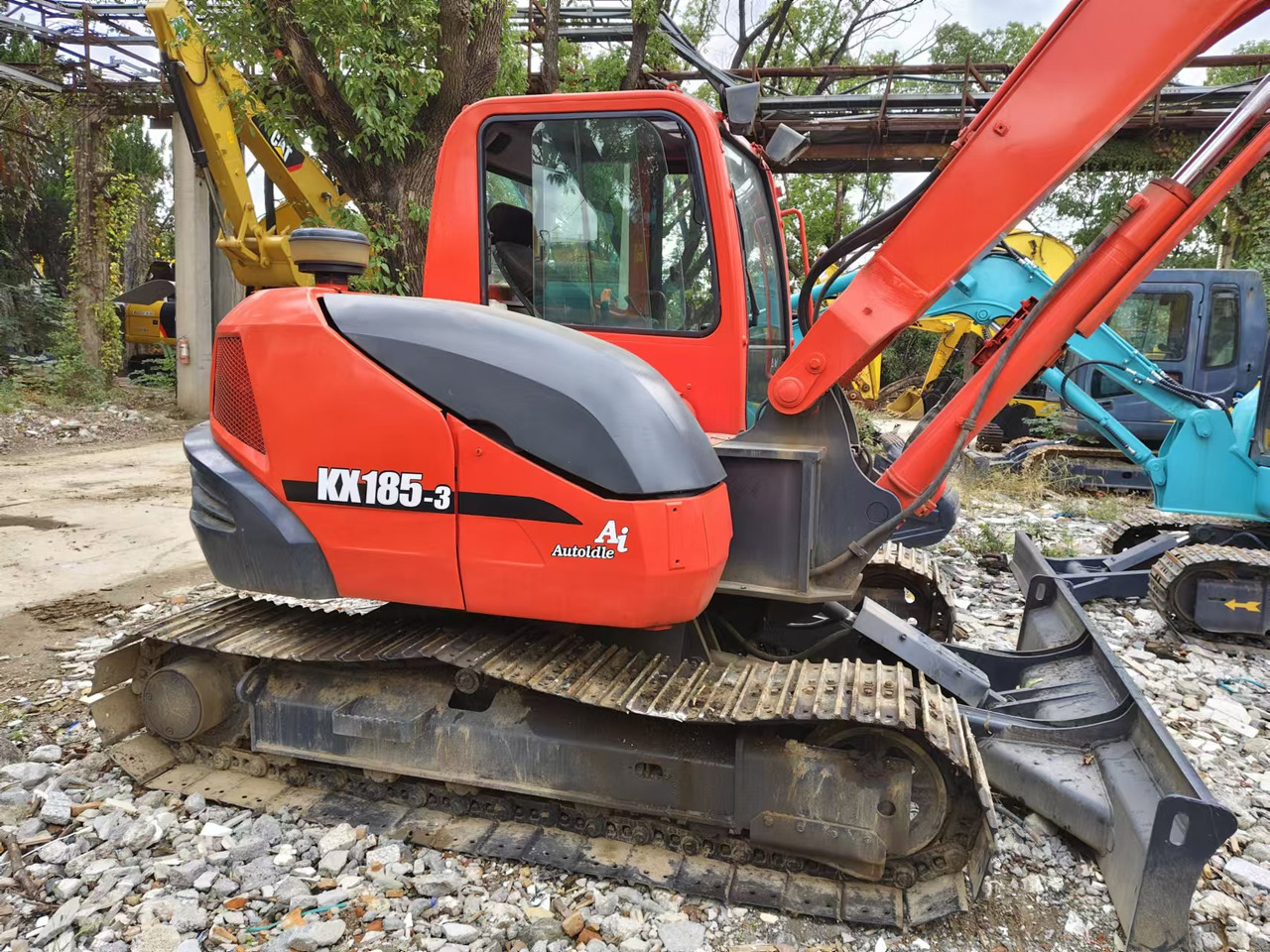 Kubota KX185-3 - Pásové rýpadlo: obrázek 5 Kubota KX185-3 - Pásové rýpadlo: obrázek 5