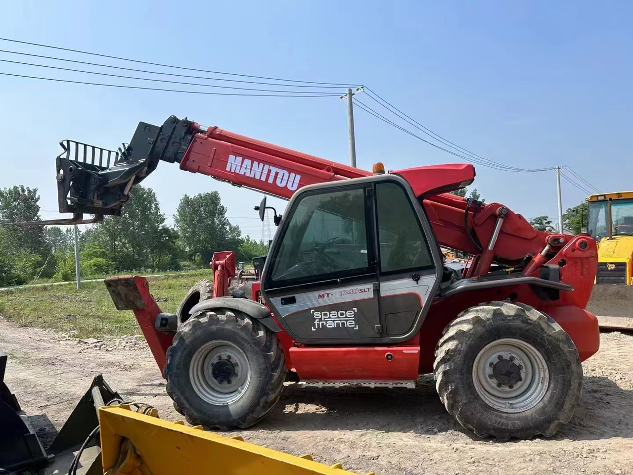 MANITOU MT1740SLT - Teleskopický manipulátor: obrázek 3 MANITOU MT1740SLT - Teleskopický manipulátor: obrázek 3