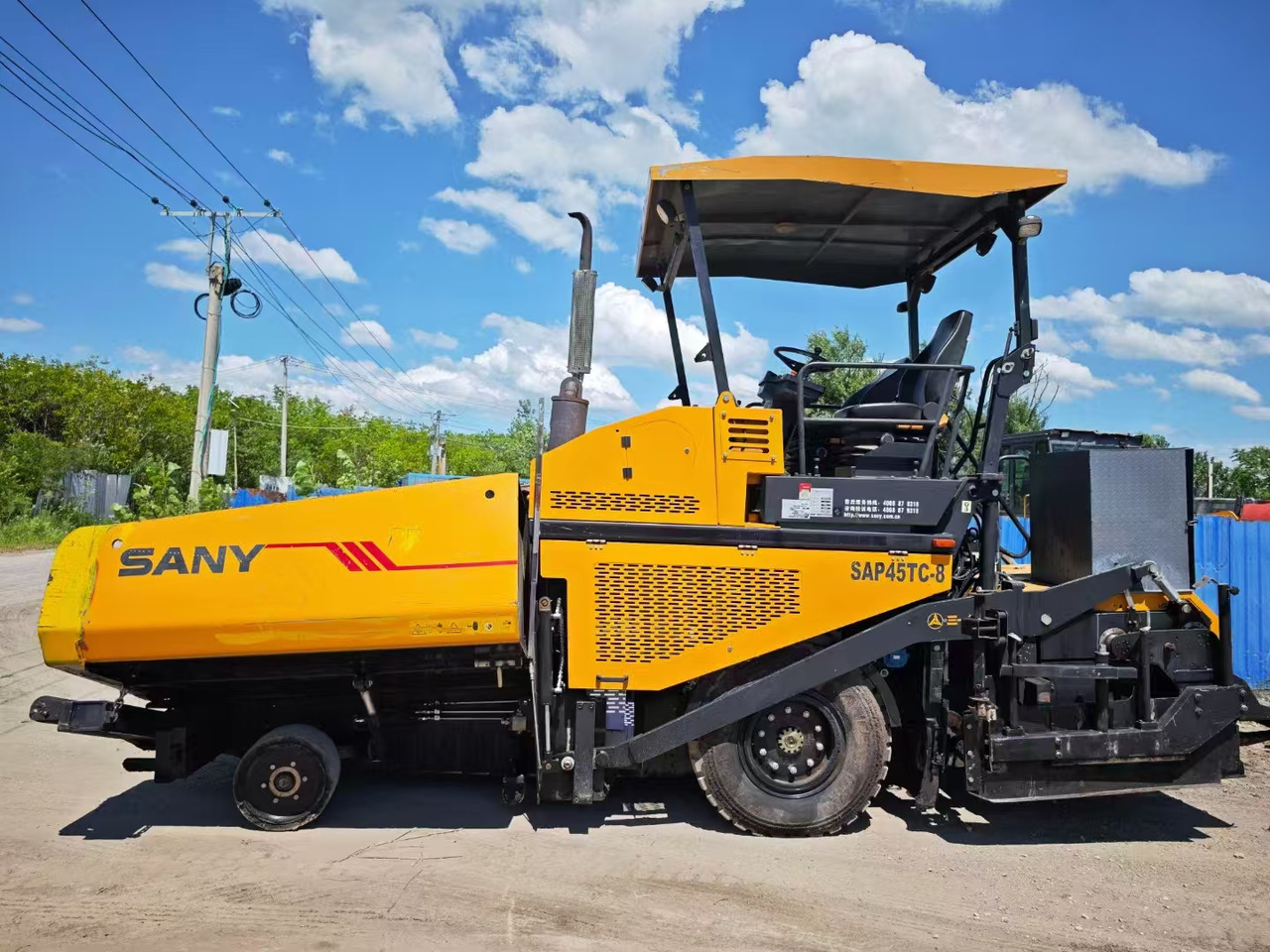 SANY SAP45TC-8 - Finišér: obrázek 1 SANY SAP45TC-8 - Finišér: obrázek 1