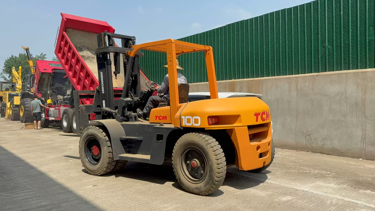 TCM FD100 - Nůžková plošina: obrázek 2 TCM FD100 - Nůžková plošina: obrázek 2