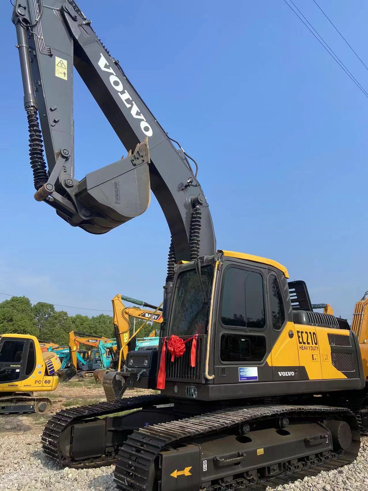 VOLVO EC210 - Pásové rýpadlo: obrázek 3 VOLVO EC210 - Pásové rýpadlo: obrázek 3