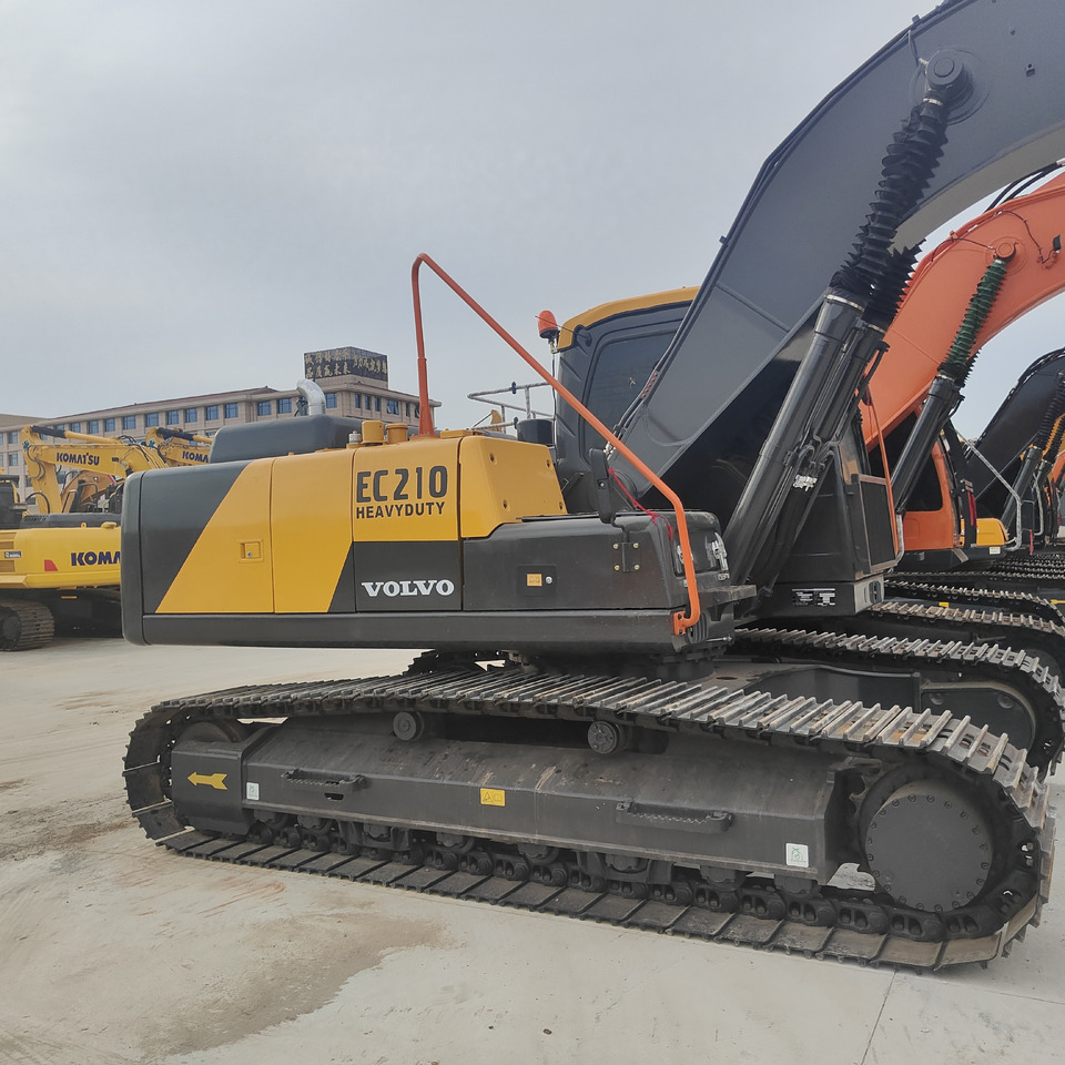 VOLVO EC210 - Pásové rýpadlo: obrázek 1 VOLVO EC210 - Pásové rýpadlo: obrázek 1