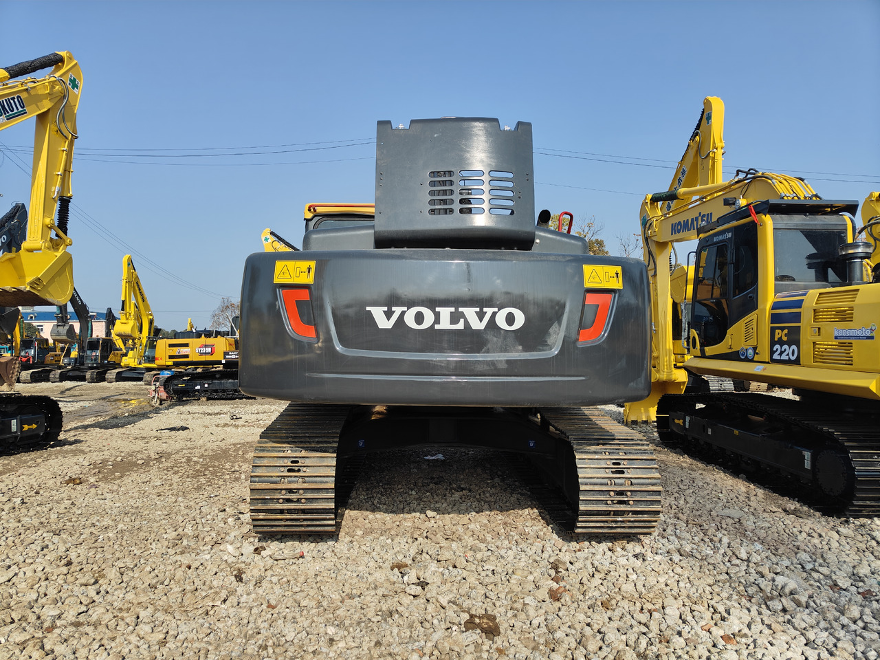 VOLVO EC240 - Pásové rýpadlo: obrázek 5 VOLVO EC240 - Pásové rýpadlo: obrázek 5