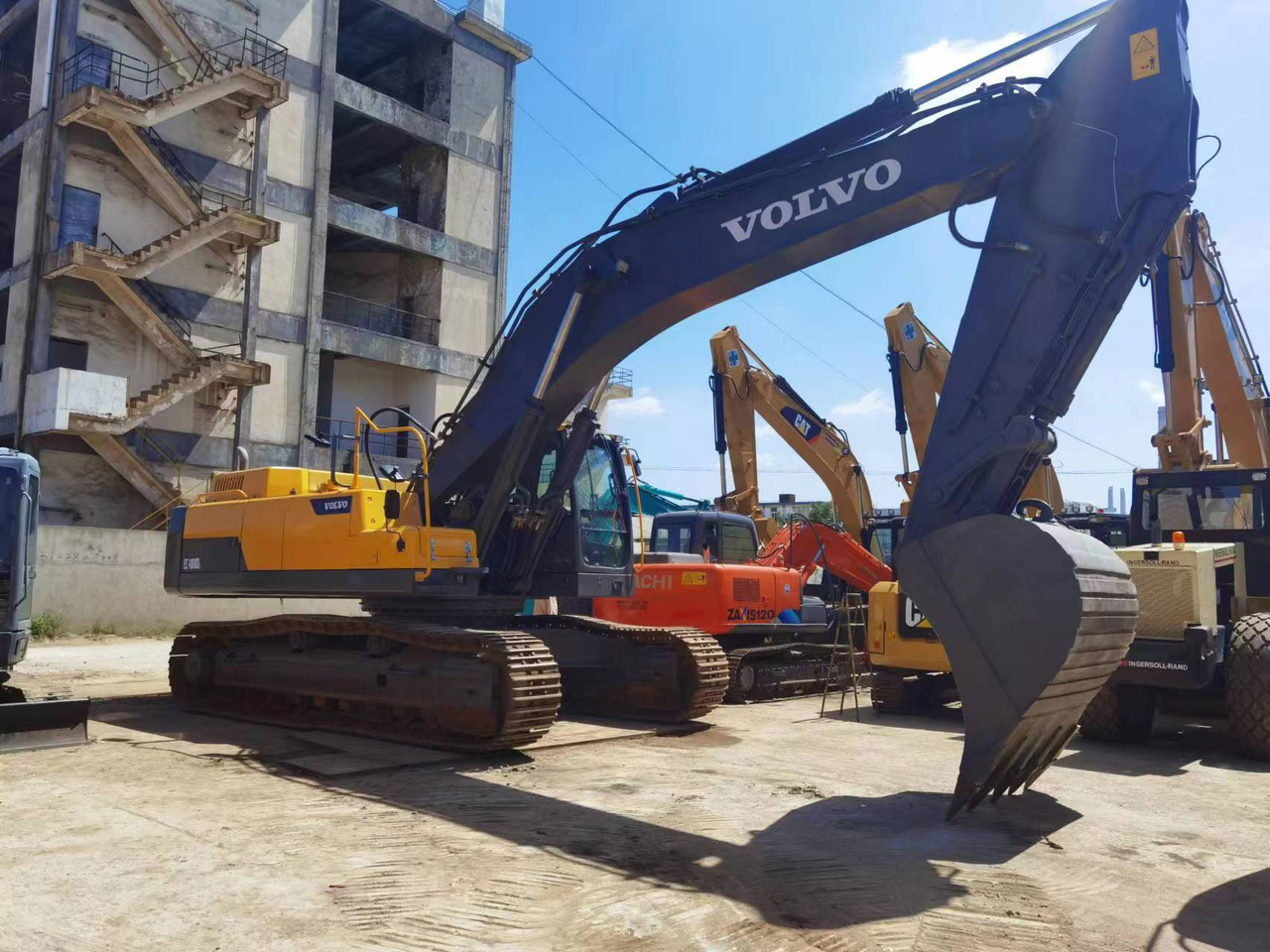 VOLVO EC480 - Pásové rýpadlo: obrázek 1 VOLVO EC480 - Pásové rýpadlo: obrázek 1