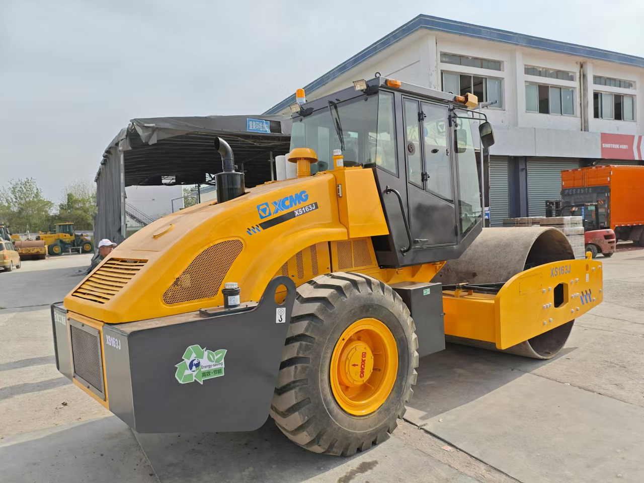 XCMG XS163J - Silniční válec: obrázek 1 XCMG XS163J - Silniční válec: obrázek 1