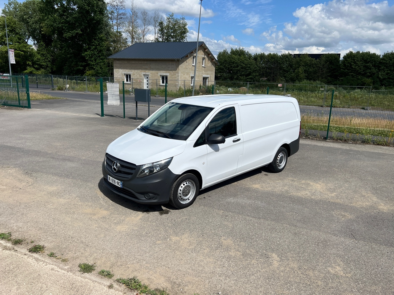 MERCEDES-BENZ VITO 109 Fourgon 1.6 BlueTEC Long Utilitaire - Furgon: obrázek 1 MERCEDES-BENZ VITO 109 Fourgon 1.6 BlueTEC Long Utilitaire - Furgon: obrázek 1