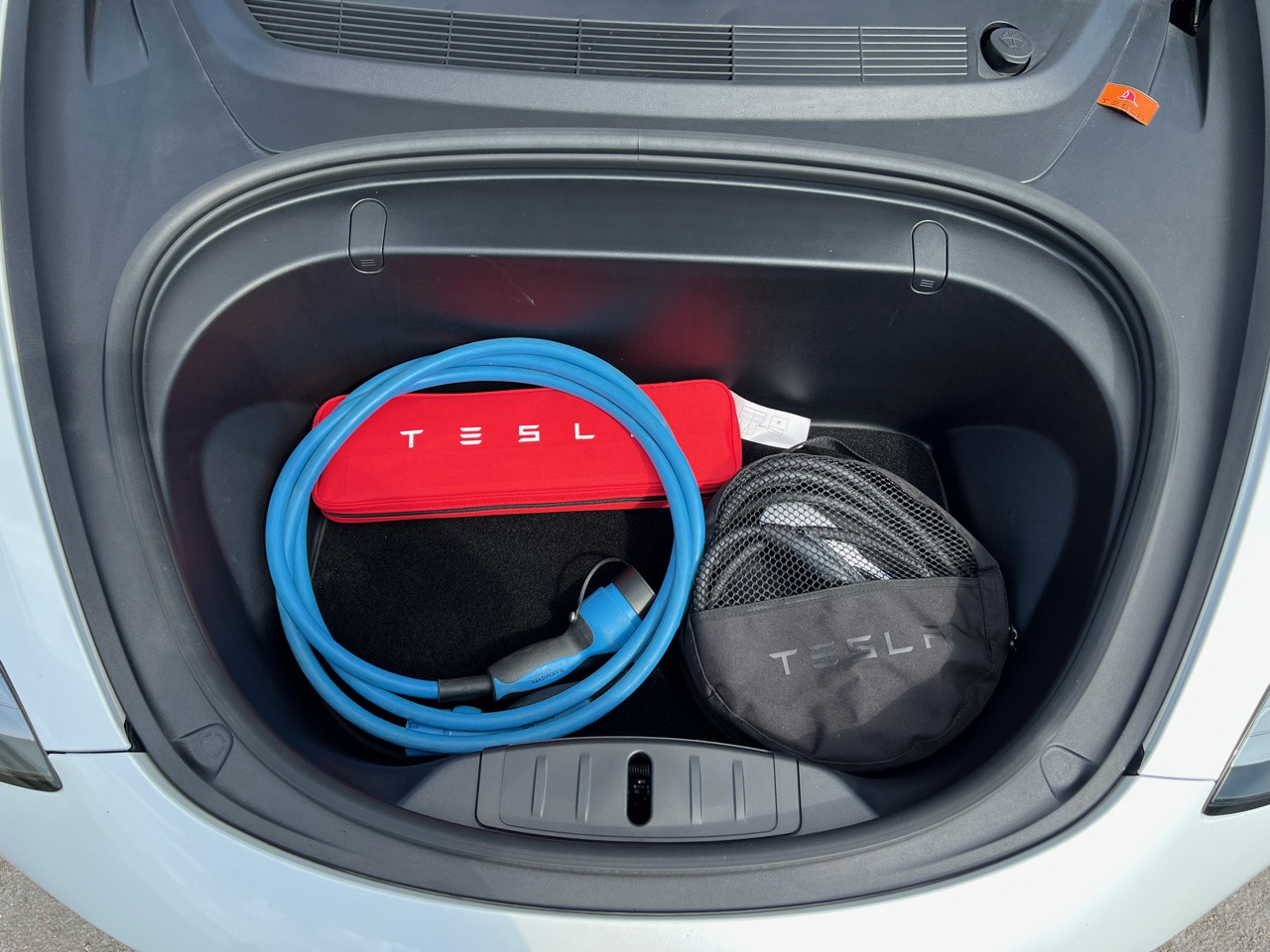 TESLA Model 3 Long Range Dual Motor FSD 3 Autopilot - Sedan: obrázek 4 TESLA Model 3 Long Range Dual Motor FSD 3 Autopilot - Sedan: obrázek 4