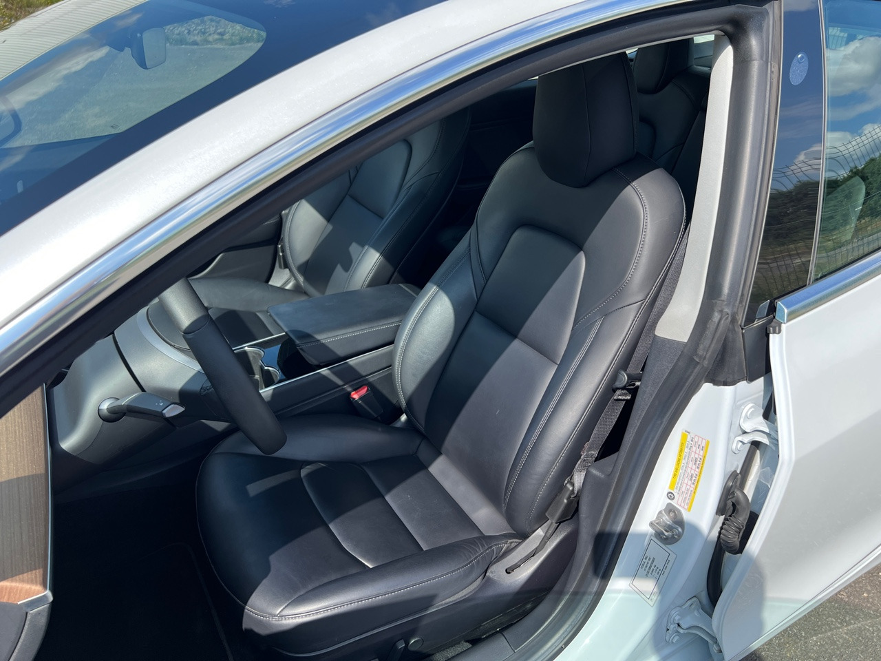 TESLA Model 3 Long Range Dual Motor FSD 3 Autopilot - Sedan: obrázek 5 TESLA Model 3 Long Range Dual Motor FSD 3 Autopilot - Sedan: obrázek 5