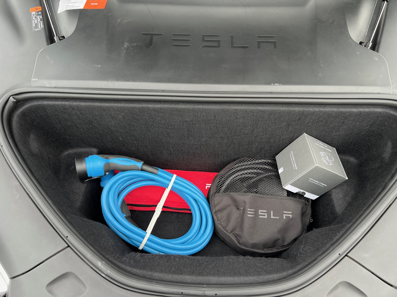 TESLA Model S 75D - Autopilot - Phase 2 - 92% SOH - Garantie - Sedan: obrázek 4 TESLA Model S 75D - Autopilot - Phase 2 - 92% SOH - Garantie - Sedan: obrázek 4