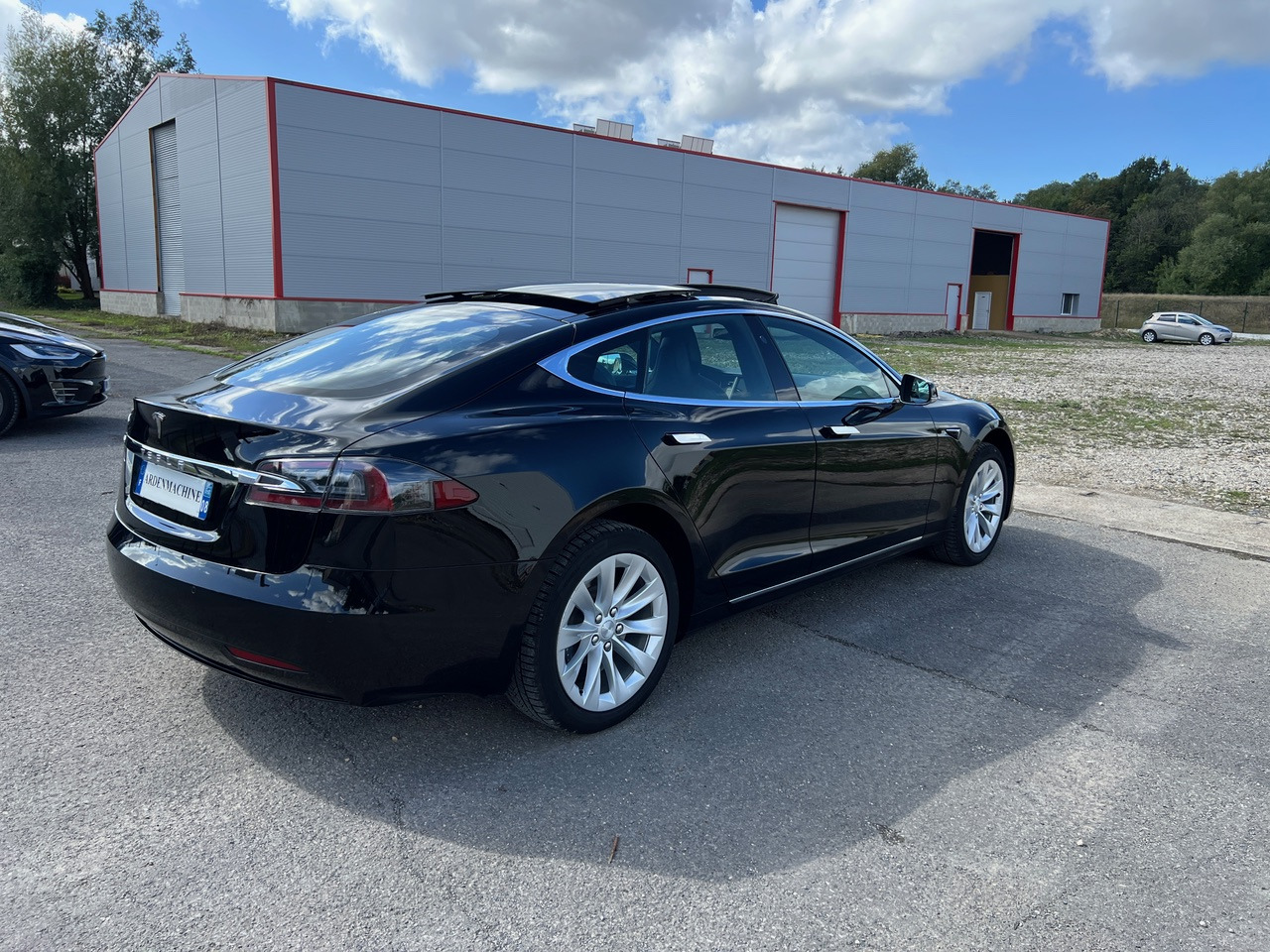 TESLA Model S 75D -Capacité de conduite autonome – Phase 2 – 93% SOH - Sedan: obrázek 2 TESLA Model S 75D -Capacité de conduite autonome – Phase 2 – 93% SOH - Sedan: obrázek 2