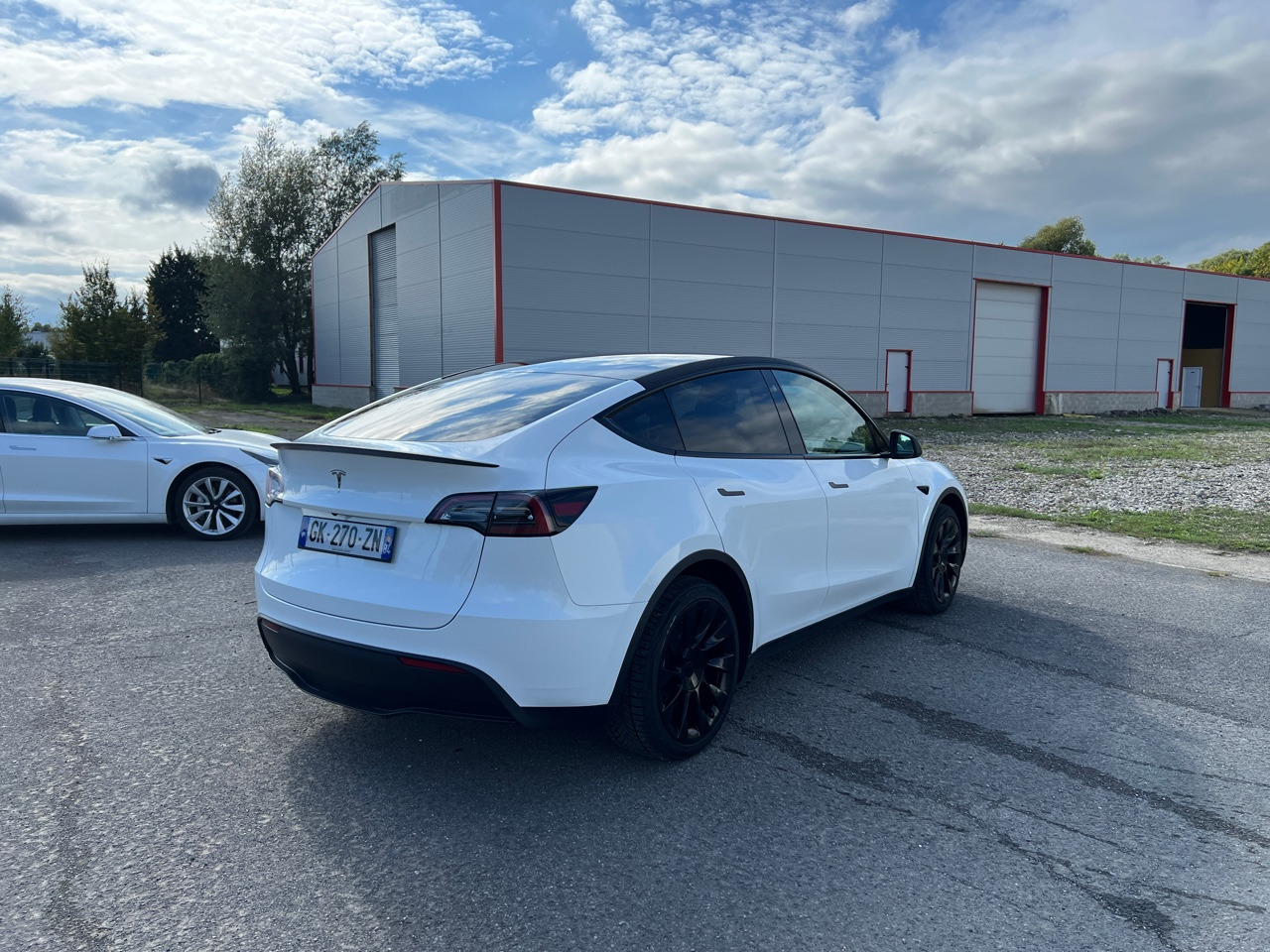 TESLA Model Y – Autopilot – Covering Carbon – Jante 20” - SUV: obrázek 2 TESLA Model Y – Autopilot – Covering Carbon – Jante 20” - SUV: obrázek 2