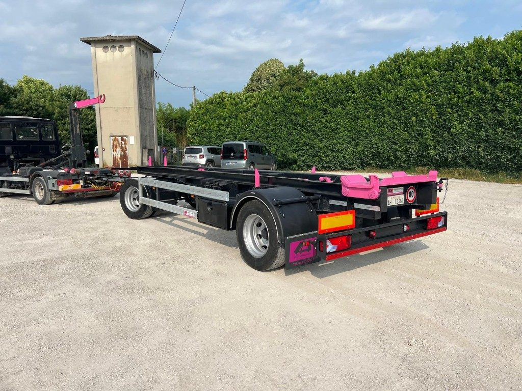 ATLAS RIMORCHIO ATLAS SCARRABILE - Hákový/ Ramenový nosič přívěs: obrázek 1 ATLAS RIMORCHIO ATLAS SCARRABILE - Hákový/ Ramenový nosič přívěs: obrázek 1