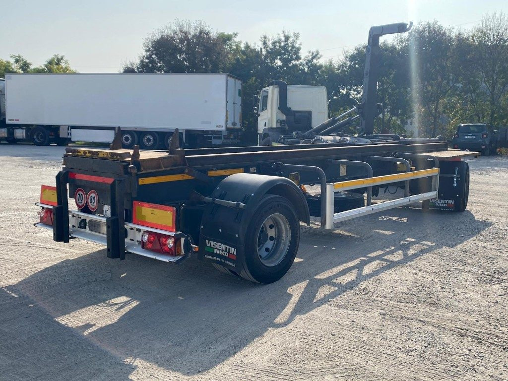 CARDI RIMORCHIO CARDI SCARRABILE PNEUMATICO - Hákový/ Ramenový nosič přívěs: obrázek 1 CARDI RIMORCHIO CARDI SCARRABILE PNEUMATICO - Hákový/ Ramenový nosič přívěs: obrázek 1