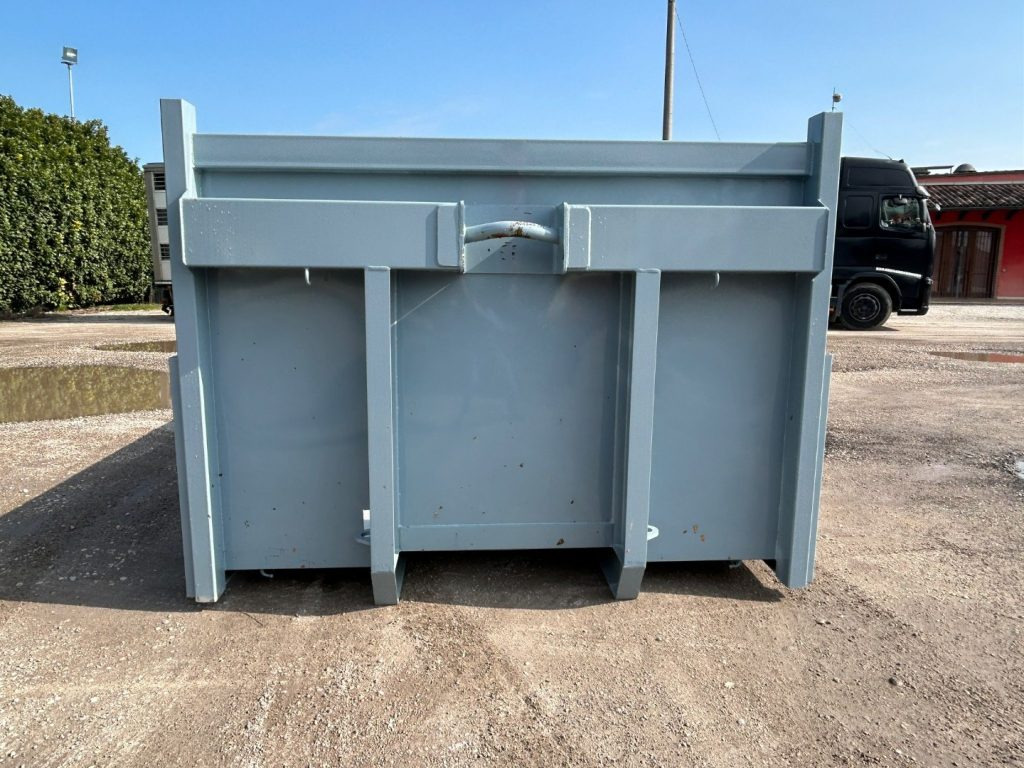 CONTAINER A PIANALE NUOVO CON SPONDE IN TR5 - Hákový kontejner: obrázek 2 CONTAINER A PIANALE NUOVO CON SPONDE IN TR5 - Hákový kontejner: obrázek 2