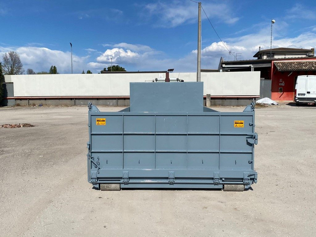CONTAINER A PIANALE NUOVO CON SPONDE IN TR5 - Hákový kontejner: obrázek 4 CONTAINER A PIANALE NUOVO CON SPONDE IN TR5 - Hákový kontejner: obrázek 4