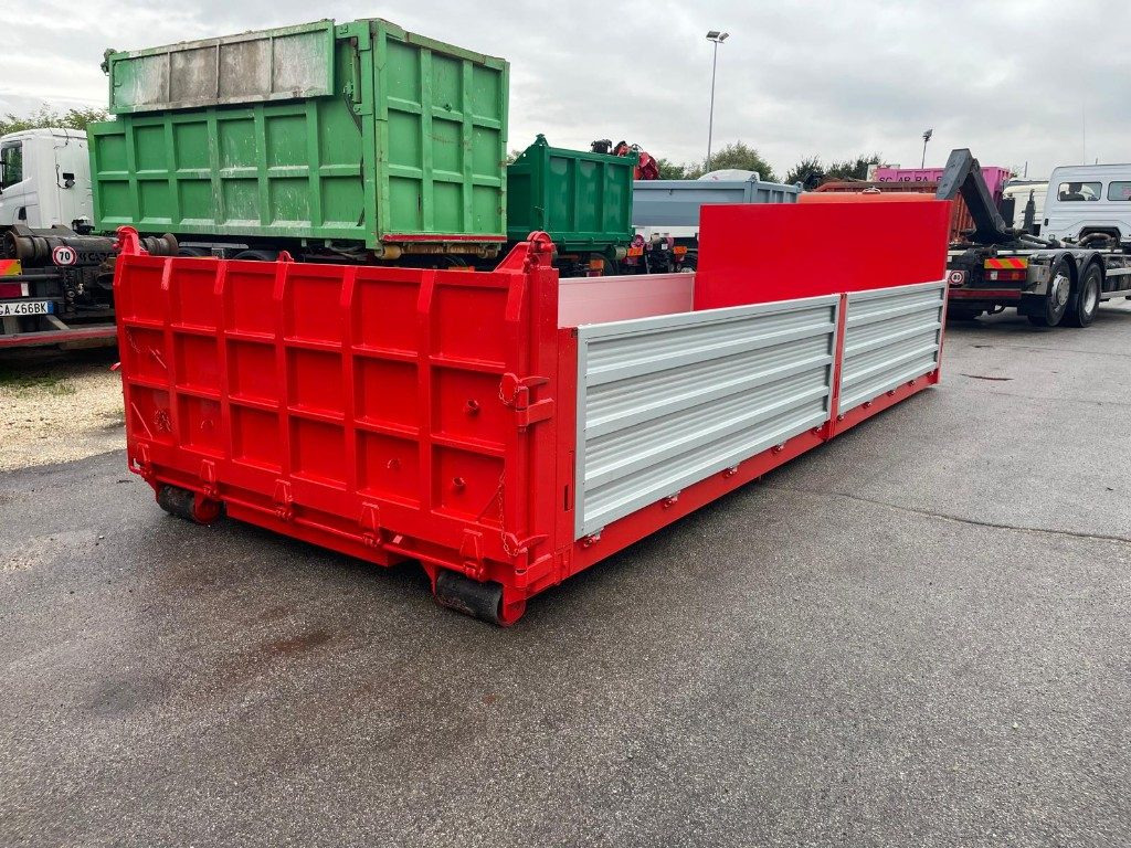 CONTAINER SCARRABILE NUOVO A PIANALE CON SPONDE - Hákový kontejner: obrázek 4 CONTAINER SCARRABILE NUOVO A PIANALE CON SPONDE - Hákový kontejner: obrázek 4