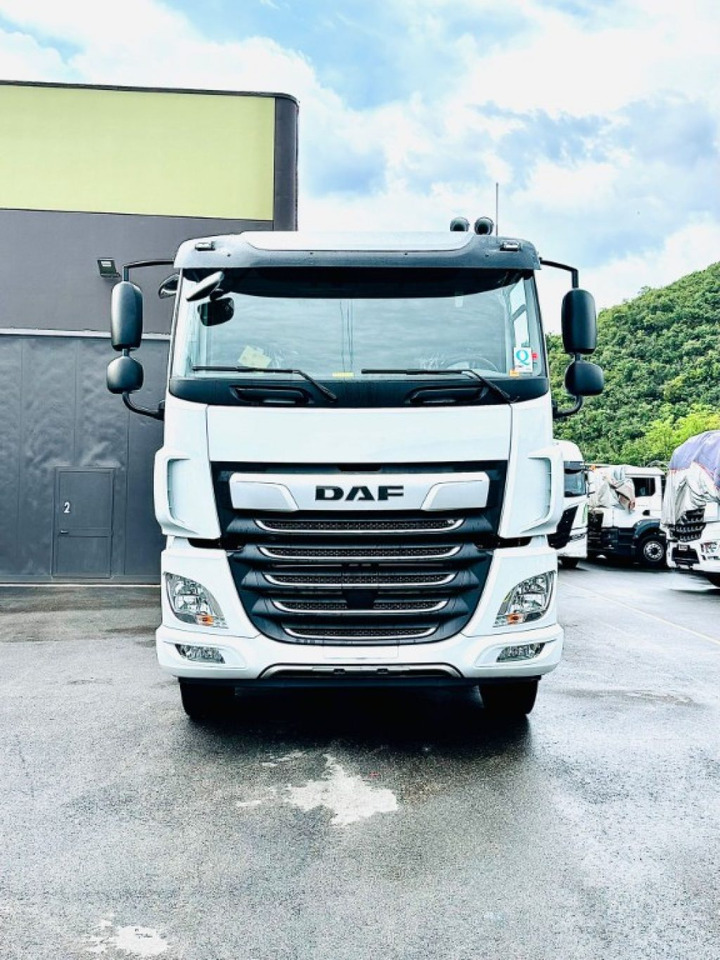 DAF CF85 NUOVO SCARRABILE - Hákový nosič kontejnerů: obrázek 2 DAF CF85 NUOVO SCARRABILE - Hákový nosič kontejnerů: obrázek 2
