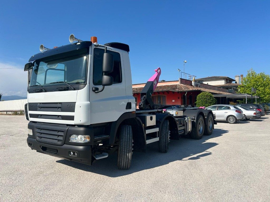 DAF CF85 SCARRABILE - Hákový nosič kontejnerů: obrázek 1 DAF CF85 SCARRABILE - Hákový nosič kontejnerů: obrázek 1