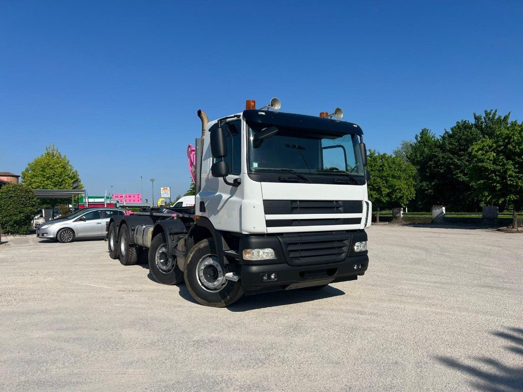 DAF CF85 SCARRABILE - Hákový nosič kontejnerů: obrázek 2 DAF CF85 SCARRABILE - Hákový nosič kontejnerů: obrázek 2