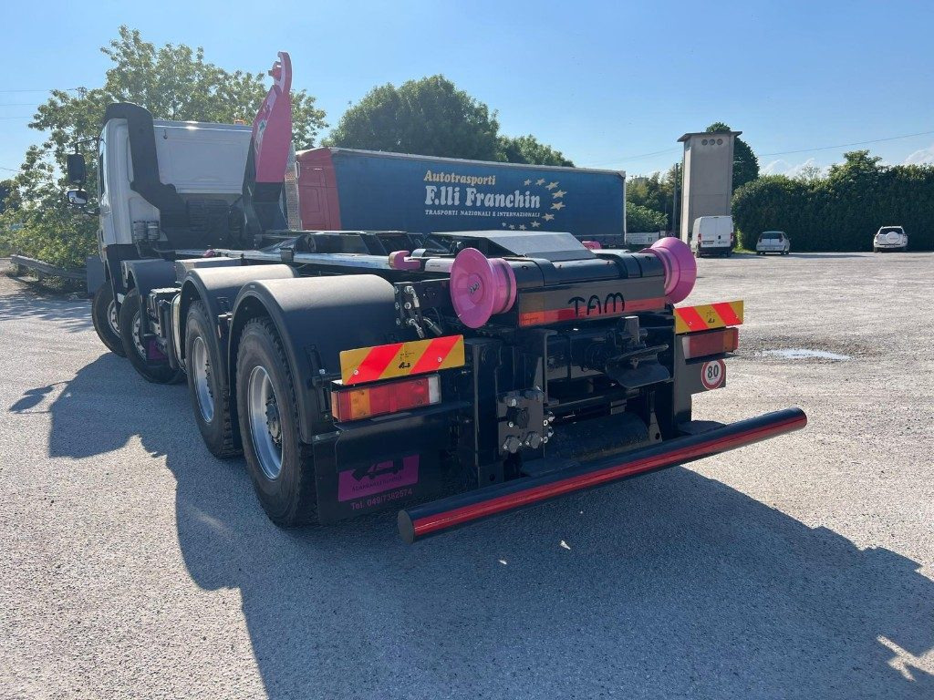 Hákový nosič kontejnerů DAF CF85 SCARRABILE: obrázek 6