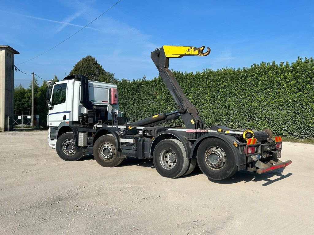 DAF CF85 SCARRABILE - Hákový nosič kontejnerů: obrázek 3 DAF CF85 SCARRABILE - Hákový nosič kontejnerů: obrázek 3