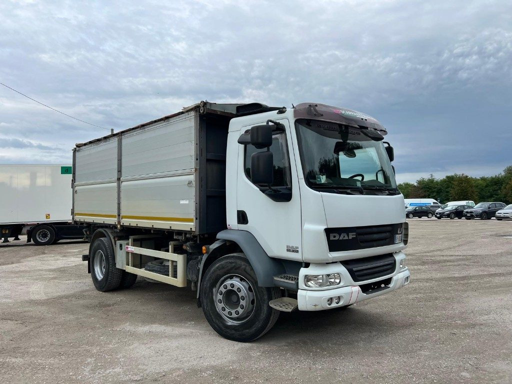 DAF LF55.300 RIBALTABILE TRILATERALE - Sklápěč: obrázek 3 DAF LF55.300 RIBALTABILE TRILATERALE - Sklápěč: obrázek 3